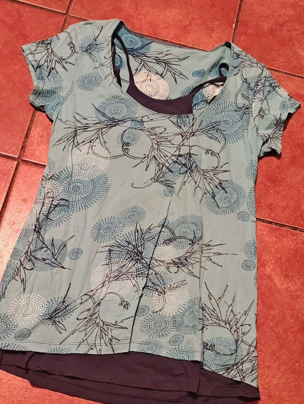 Columbia Light Teal Short Sleeve Layered Scoop Neck Tee with Navy Trim